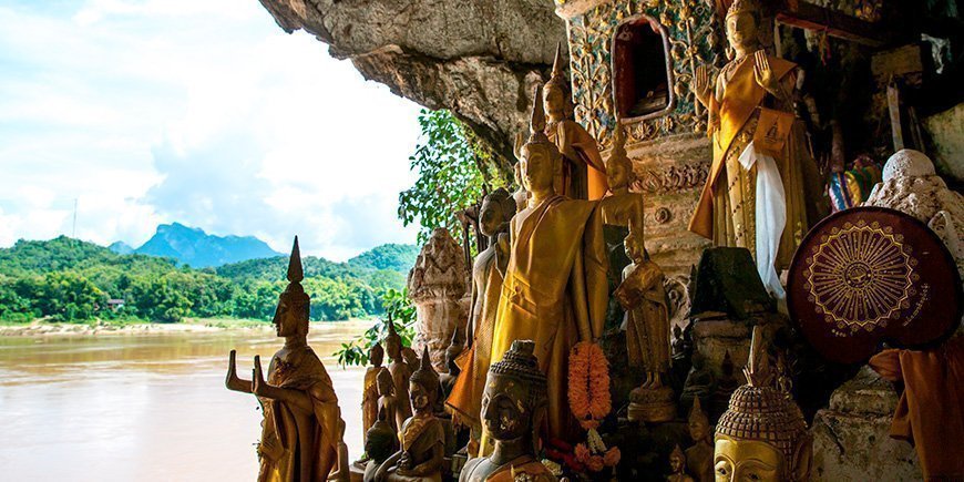 Der Blick von der Pak Ou-Höhle auf den Mekong-Fluss