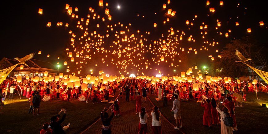 Yi Peng Festival in Chiang Mai, Thailand